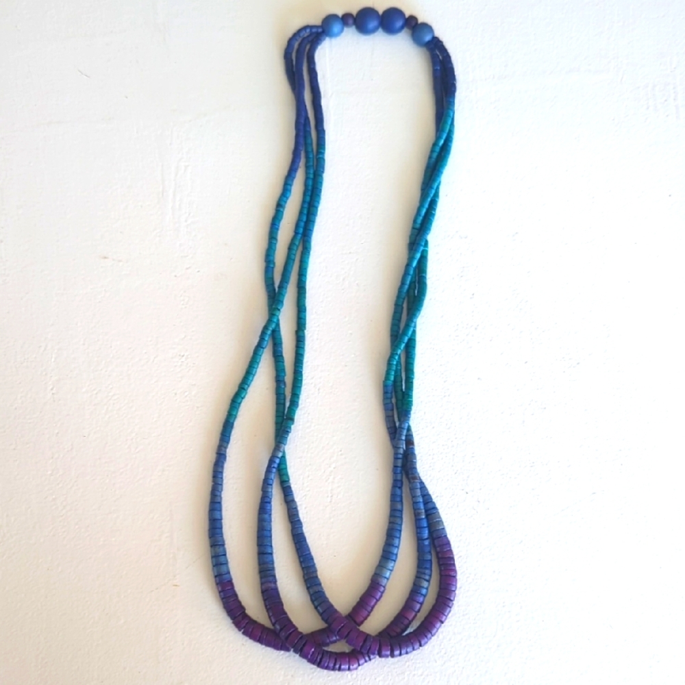 Elegant Blue and Purple Beaded Necklace